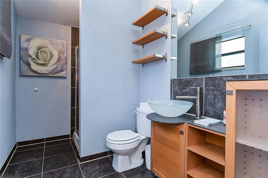3 bed, 2.5 bath, 3102 sqft, $6,200 — Photo 3