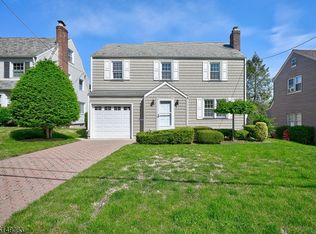 21 Highfield Ln, Rutherford, NJ 07070