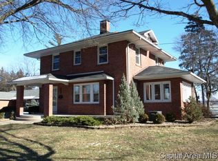 2285 N Broad St, Galesburg, IL 61401
