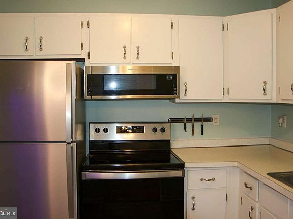 5th image of 5420 Valley Green Dr APT C2