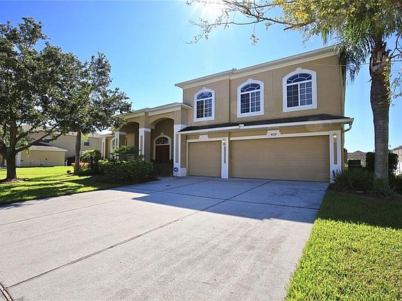 3rd image of 4839 Lakes Edge Ln