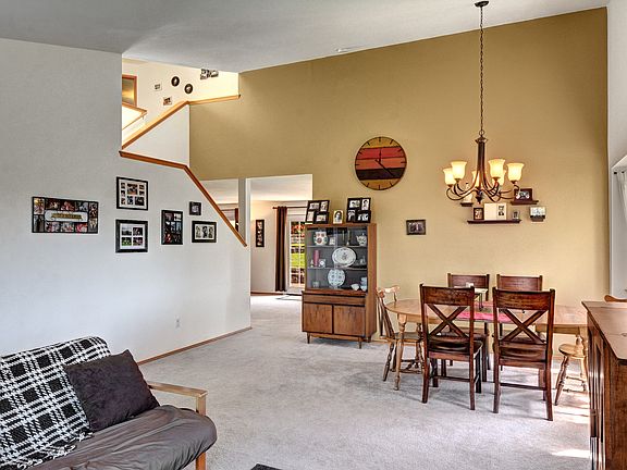 2nd image of 7721 81st Pl NE