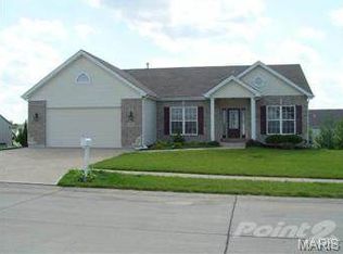 6033 Blake Thomas Dr, Wentzville, MO 63385