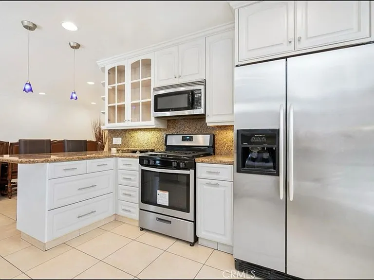 5954 Wilkinson Ave — Photo 8