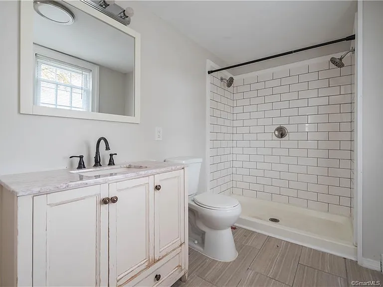 227 Windsor Ave #1 — Photo 8