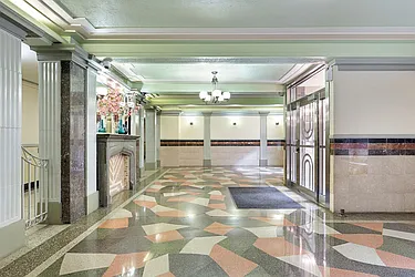 Sold by Thomas Lipovetsky, LREB