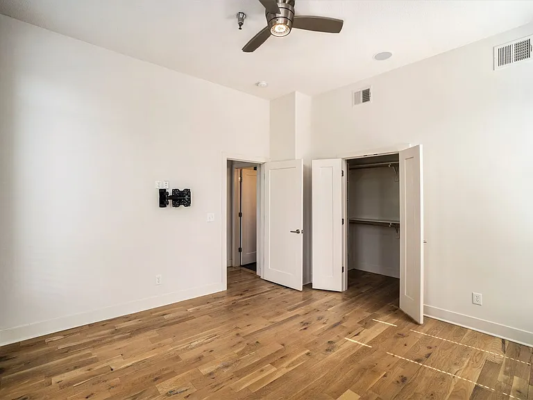 435 Westport Rd #302 — Photo 52