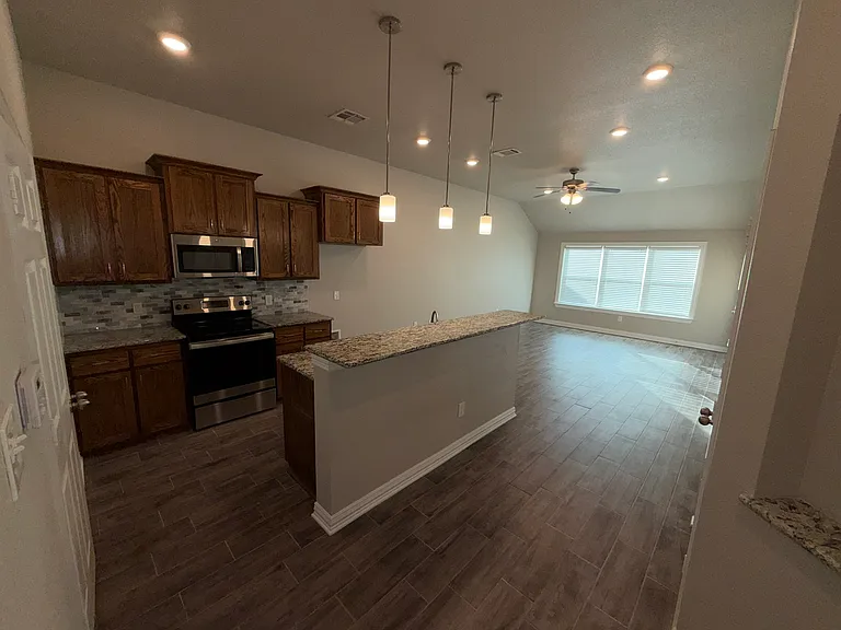 3309 Addison Way — Photo 2