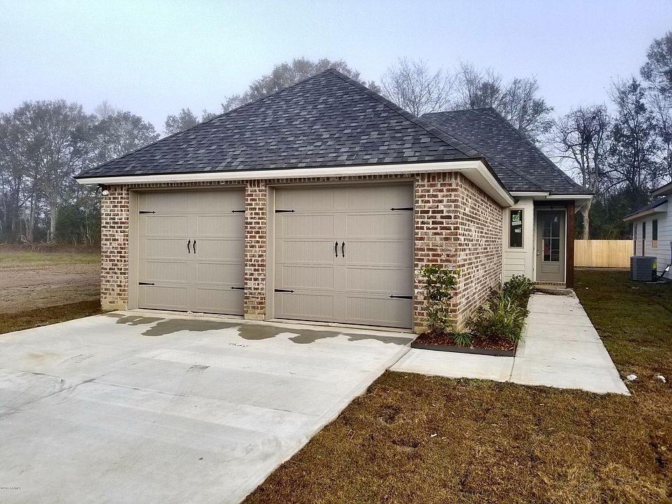 1st image of 230 Twin Meadows Ln