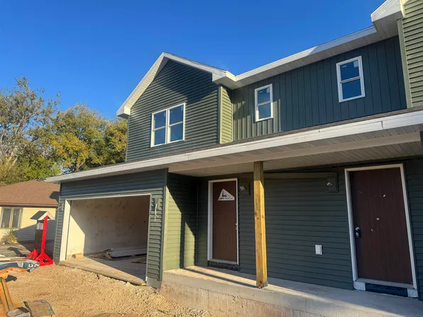 1239 W South Park Ave, Oshkosh, WI 54902