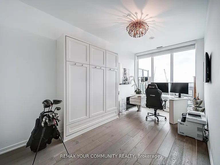 150 E Liberty St #Penthouse 2 — Photo 29