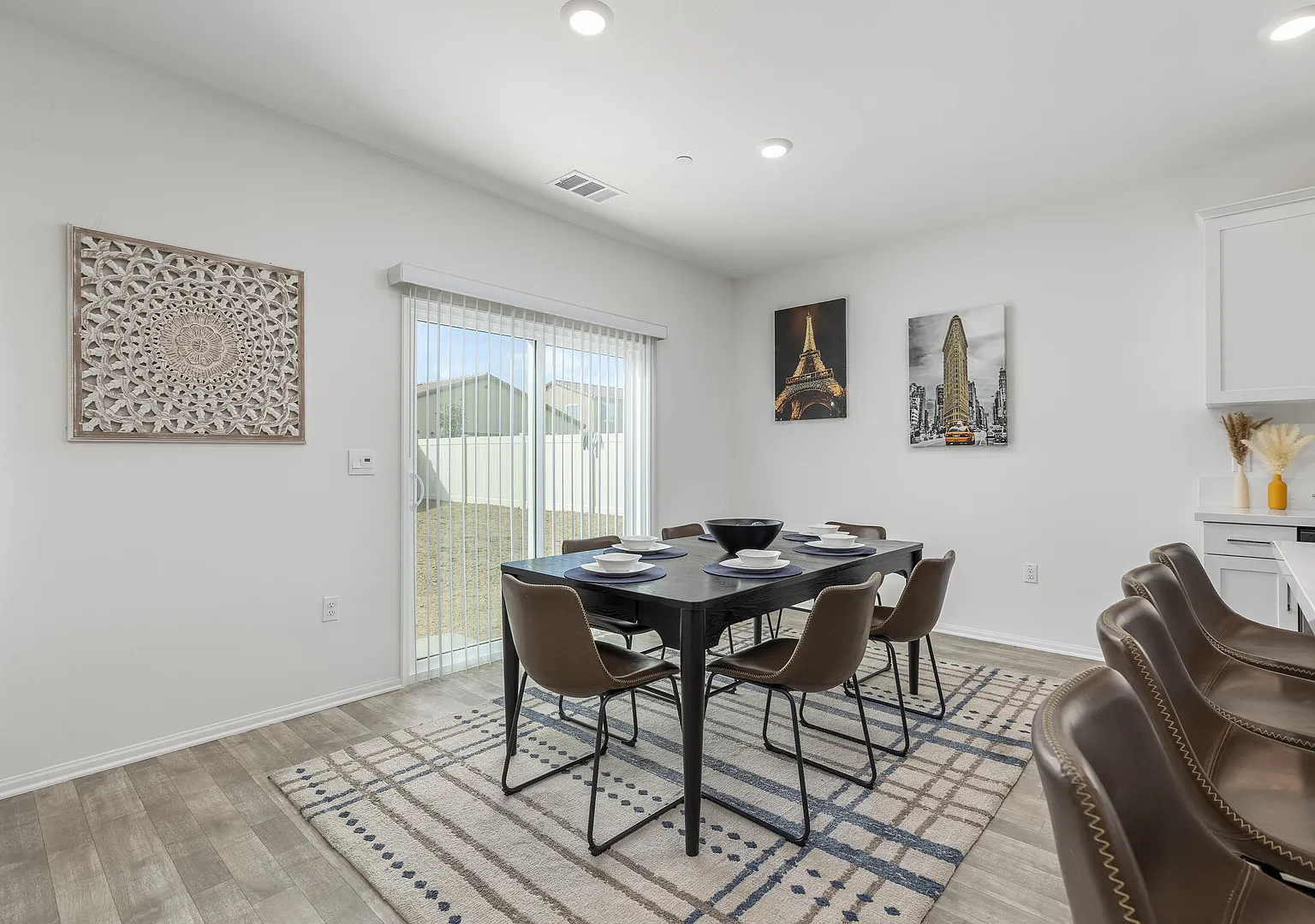 Family-Friendly 4BR Murrieta Home with A/C, Garage & Quiet Cul-de-Sac — Photo 1