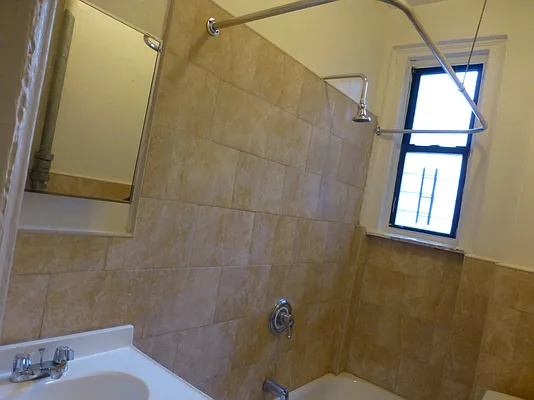 Rented by Bohemia Realty Group | media 8