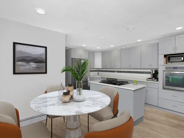 (undisclosed Address), Long Beach, NY 11561