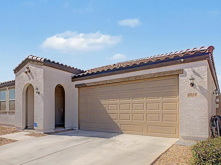 2548 W Grenadine Rd — Photo 6