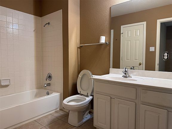 3rd image of 1900 Scofield Ridge Pkwy APT 3503