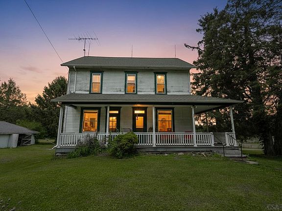3rd image of 390 Wingard Rd