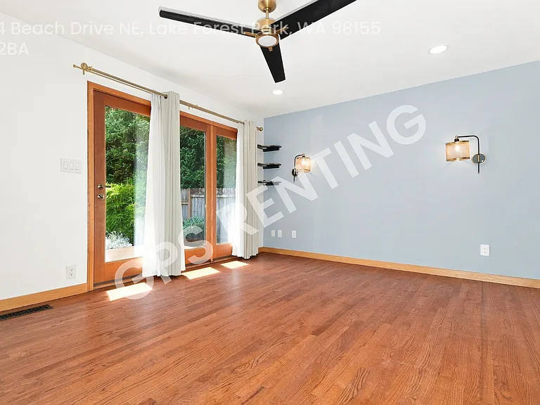 17224 Beach Dr NE — Photo 10