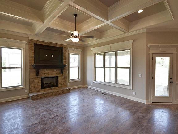 5th image of 303 Buckeye Pl #128-lot 128