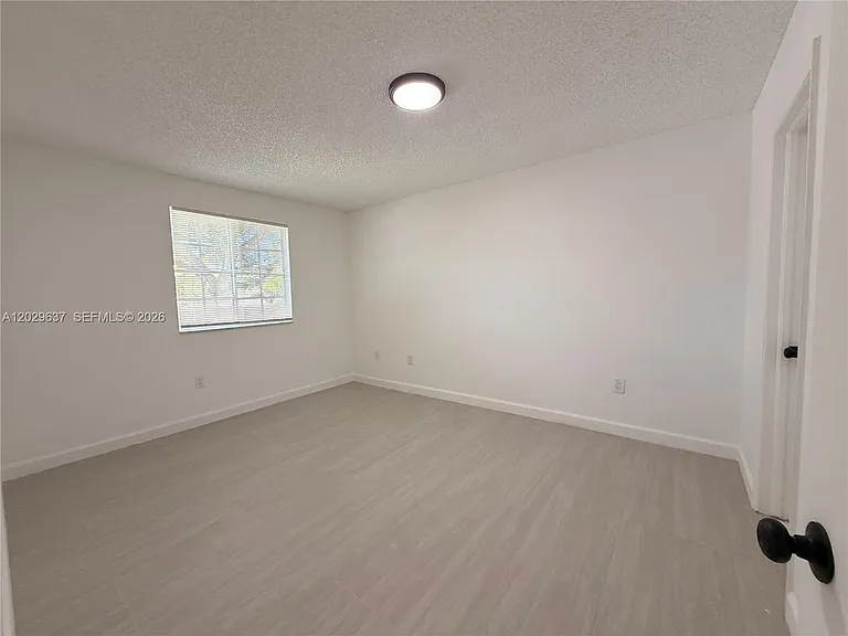 18774 SW 100th Ave #18774 — Photo 16