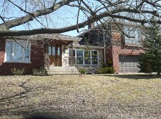 12817 S La Grange Rd, Palos Park, IL 60464