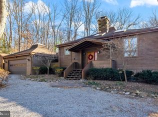 140 Paris Heights Ln, Paris, VA 20130