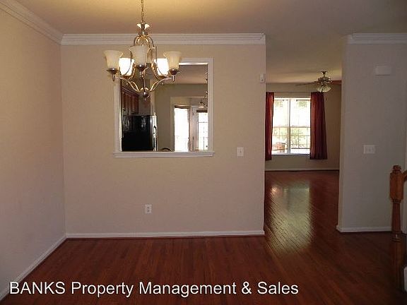 4th image of 111 Coral Reef Ct