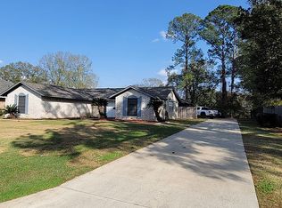 910 Angee Dr, Denham Springs, LA 70726