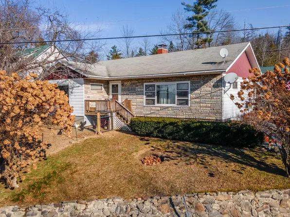 48 Highland Avenue, Harmony, ME 04942