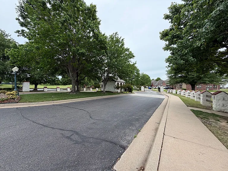 3605 N Narcissus Ave — Photo 55