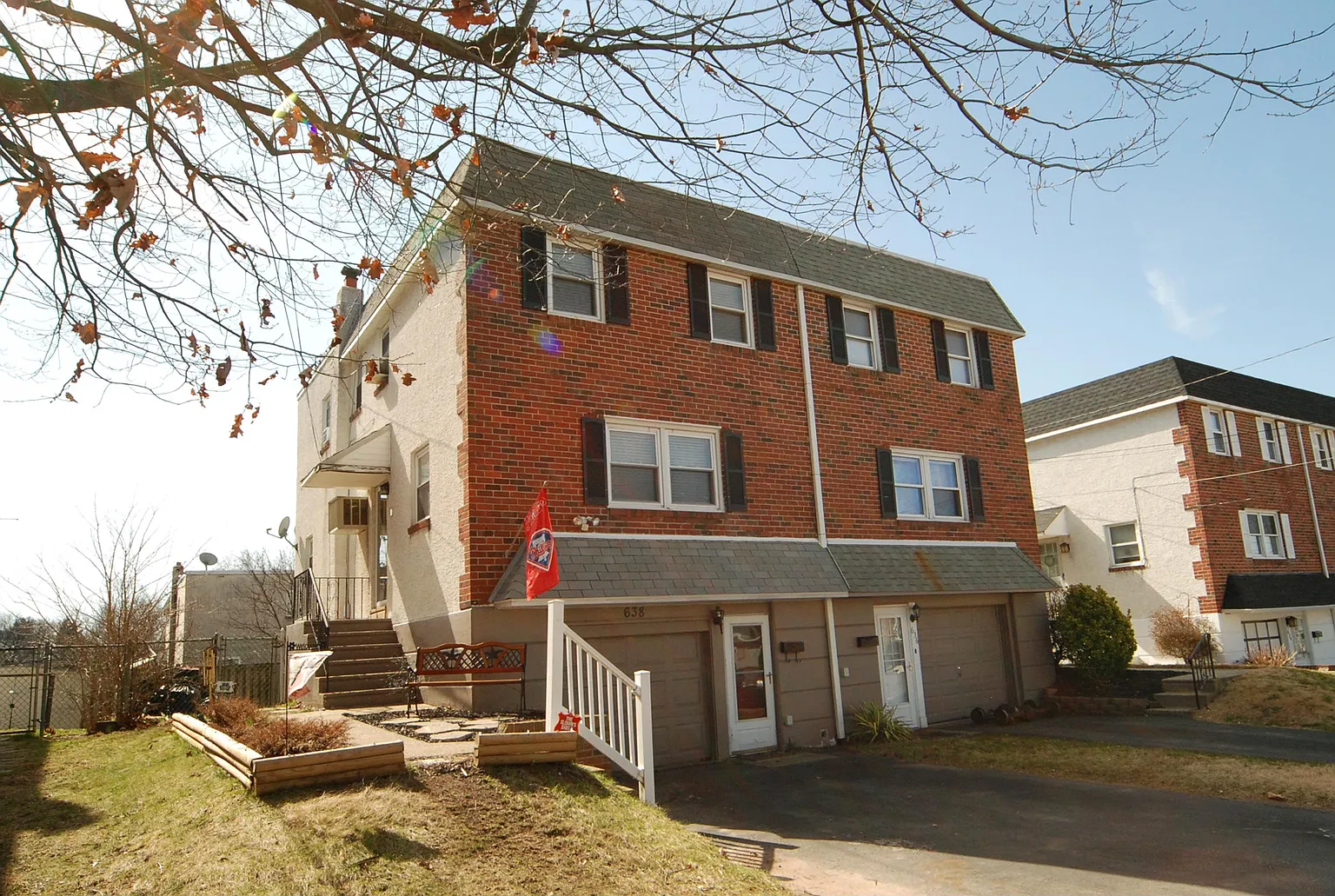 638 Caroline Dr photo 1