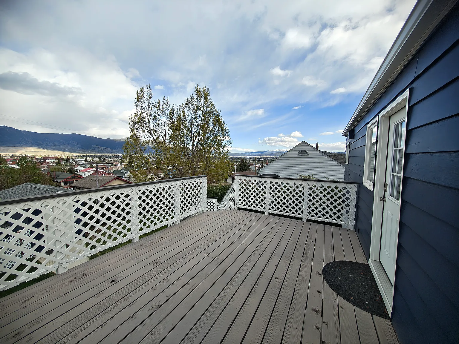 4 bed, 2040 sqft, $2,150 — Photo 3