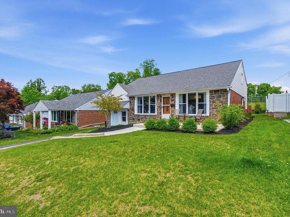 1st image of 1435 Windsor Park Ln