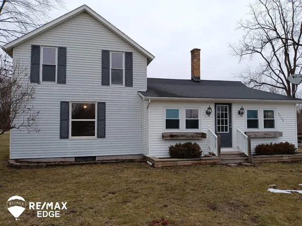 9408 McAfee Rd, Montrose, MI 48457