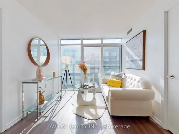 36 Lisgar St, Toronto, ON