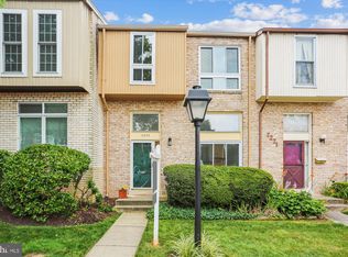 7273 Mill Run Dr, Derwood, MD 20855