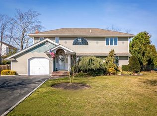 118 Ocean Ave, Massapequa, NY