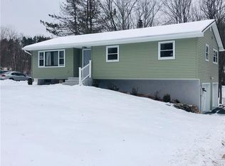 11 Cornfield Rd, Middletown, NY 10940