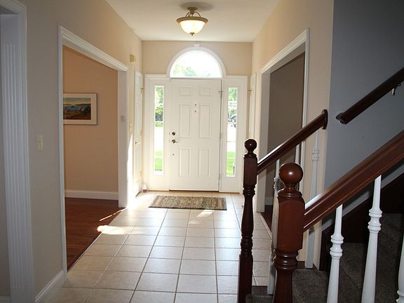 2nd image of 730 S Forest Dr