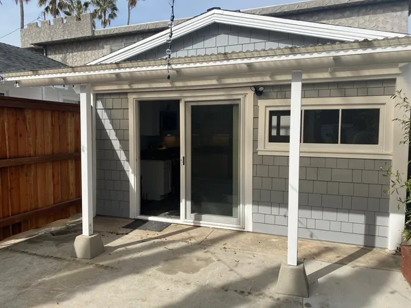 625 Garnet St #1, Redondo Beach, CA 90277