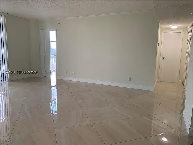 13499 Biscayne Blvd #710 — Photo 8