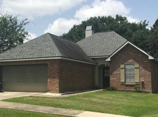 209 Colchester Dr, Broussard, LA 70518