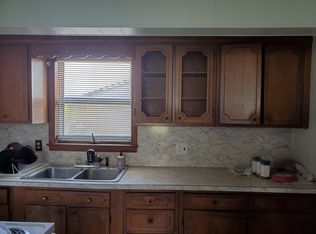 186 N 7th St FLOOR 1, Lehighton, PA 18235