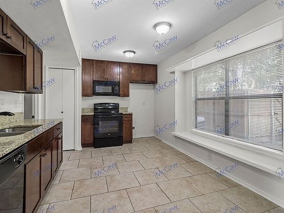 5th image of 4517 Miramar Dr