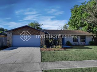 523 Sandy Creek Dr, Brandon, FL 33511