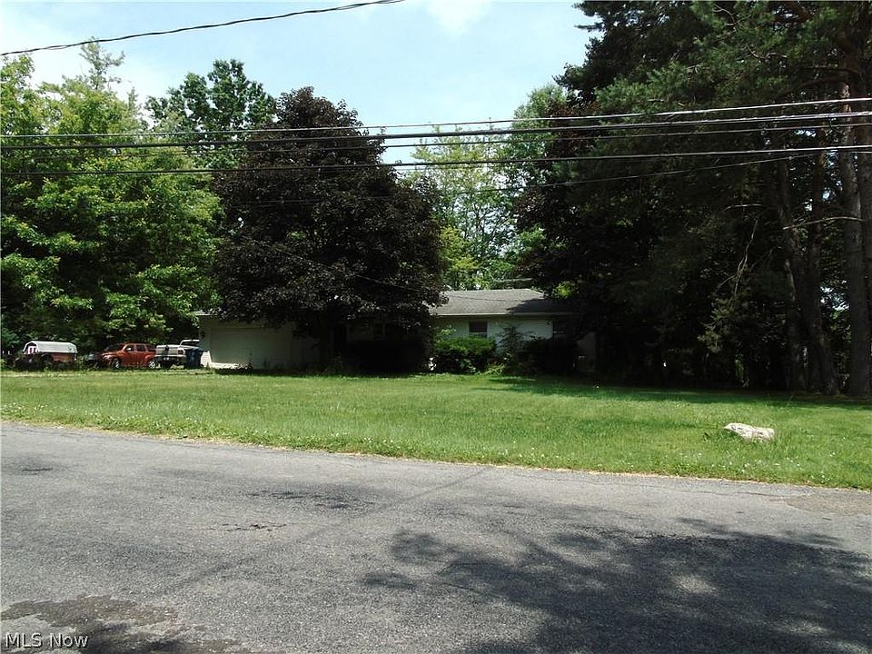 1st image of 275 Marion Ave