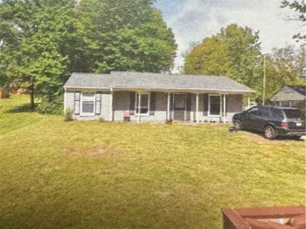 510 Kent St, High Point, NC 27260