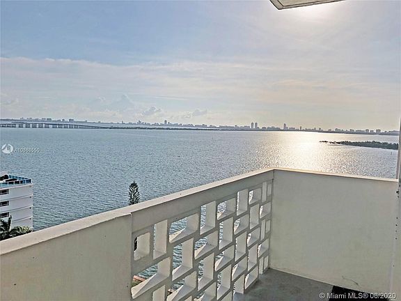 4th image of 2121 N Bayshore Dr APT 1208