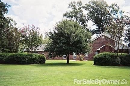 Private Corner
						:
						Your only west neighbor is lovely landscaping.