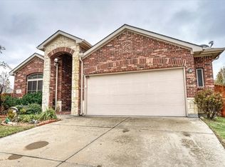 401 Chatamridge Ct, Fort Worth, TX 76110